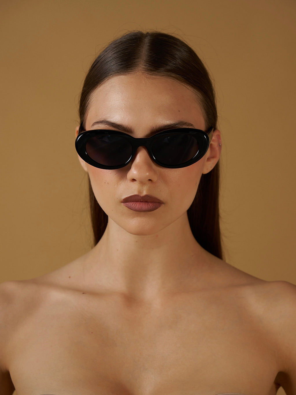 Oval Sunglasses / NOSECRETS