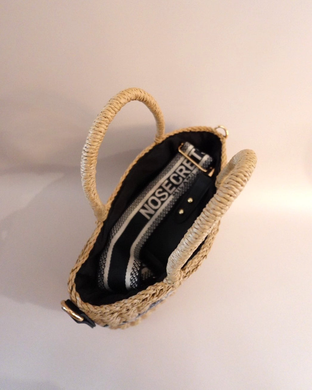 Logo Strap Basket Bag / NOSECRETS