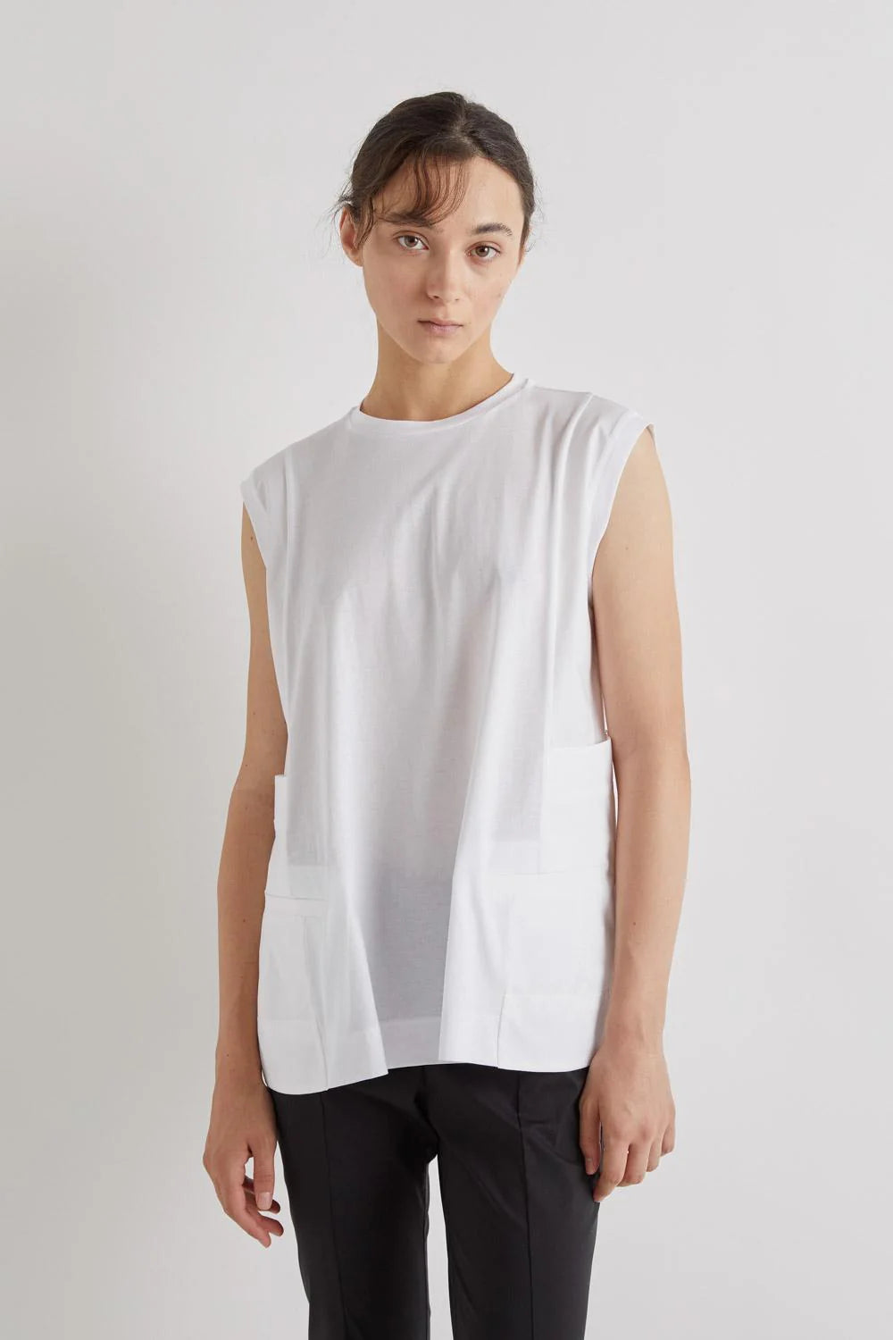 Architectural Pocket Top / MEIMEIJ
