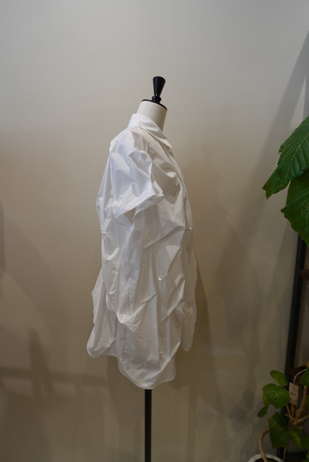 Sculptural Pleated Shirt / MEIMEIJ