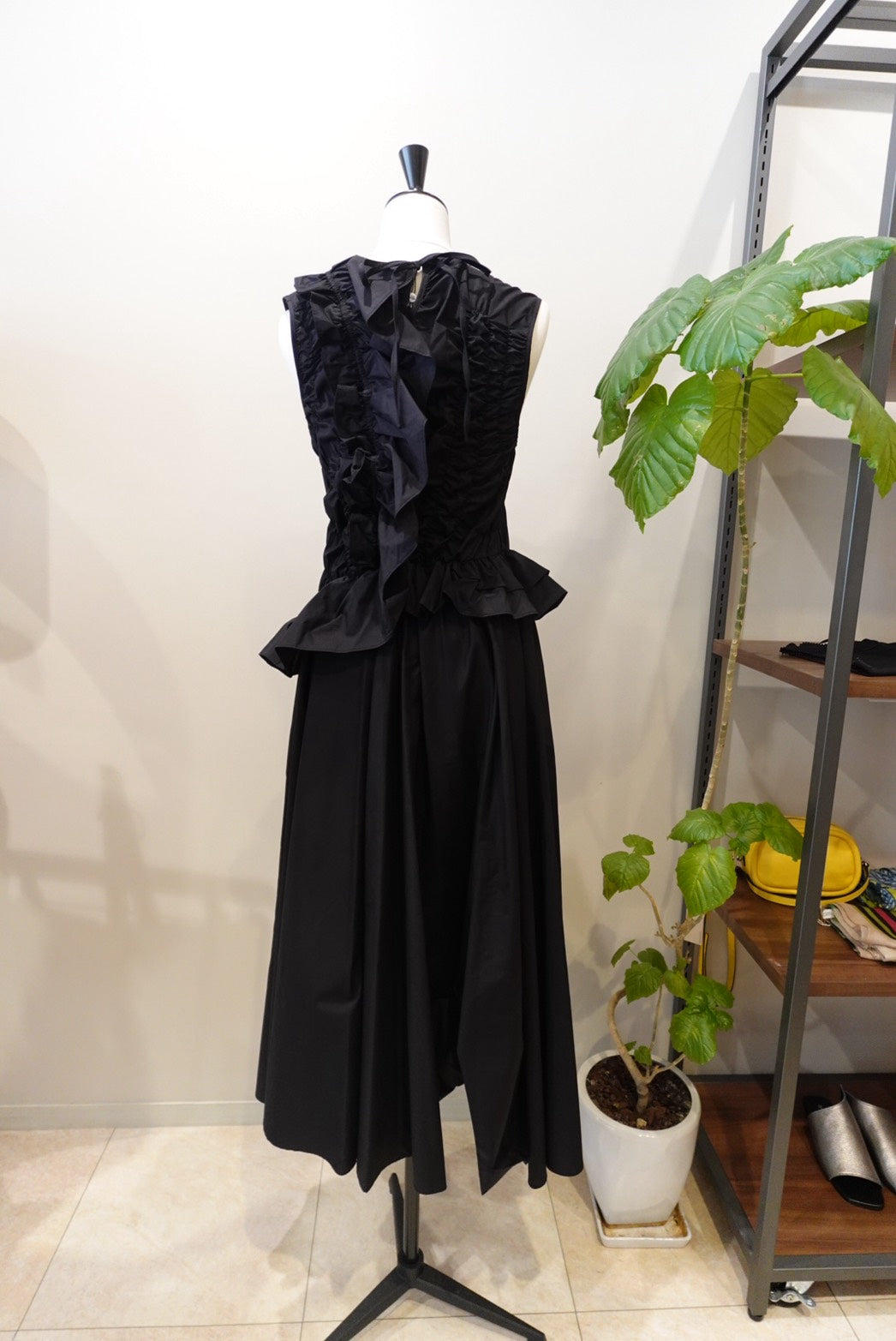 Smocking Ruffle Dress / MEIMEIJ