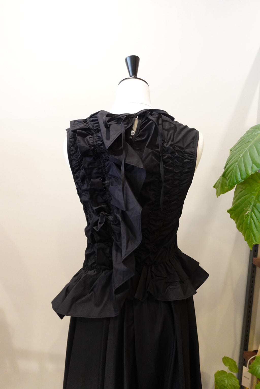 Smocking Ruffle Dress / MEIMEIJ
