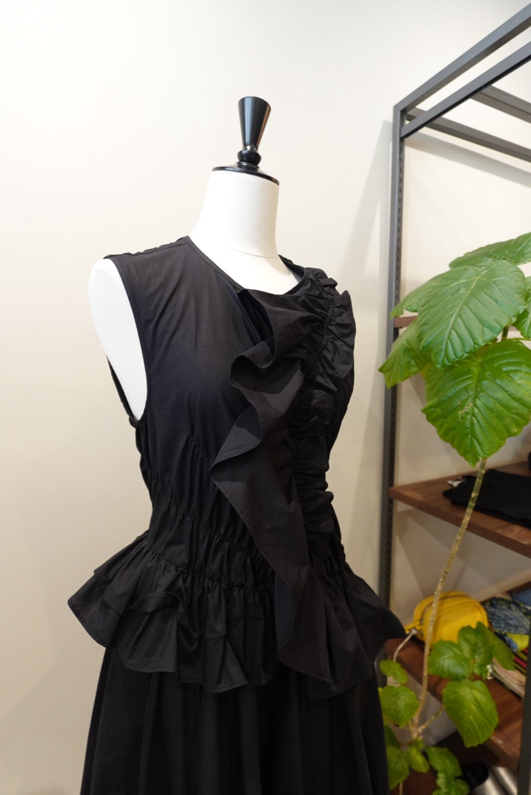 Smocking Ruffle Dress / MEIMEIJ